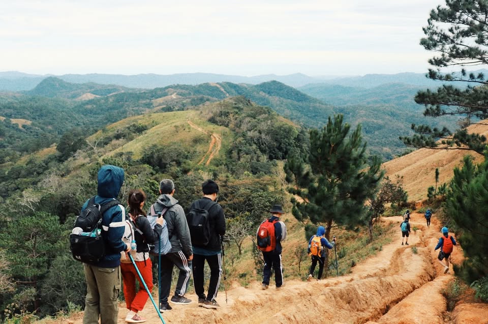 Hội Leo núi - Cắm trại (Trekking - Camping)