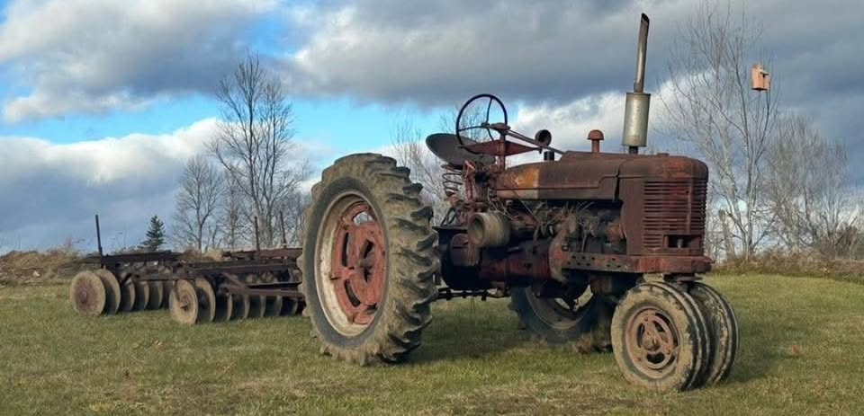 IH TRACTOR/PARTS and DISCUSSION