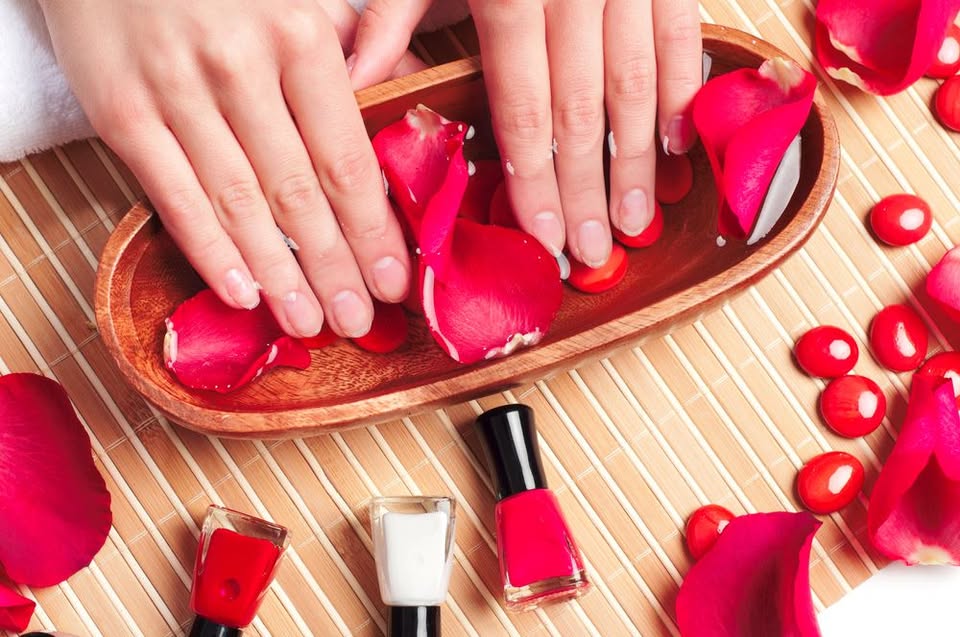 TÌM VIỆC NAIL, VIỆC LÀM NAIL, NAIL JOB TẠI UK