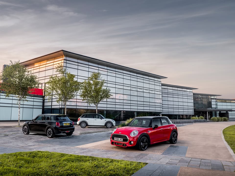 MINI Cooper of Saigon
