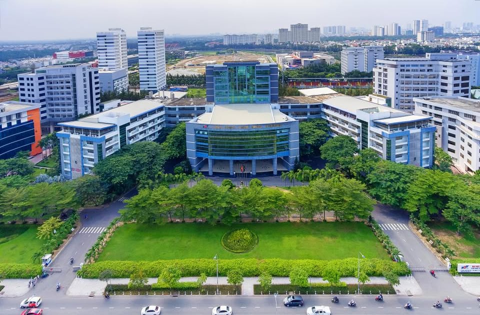 Sinh viên Đại học Tôn Đức Thắng
