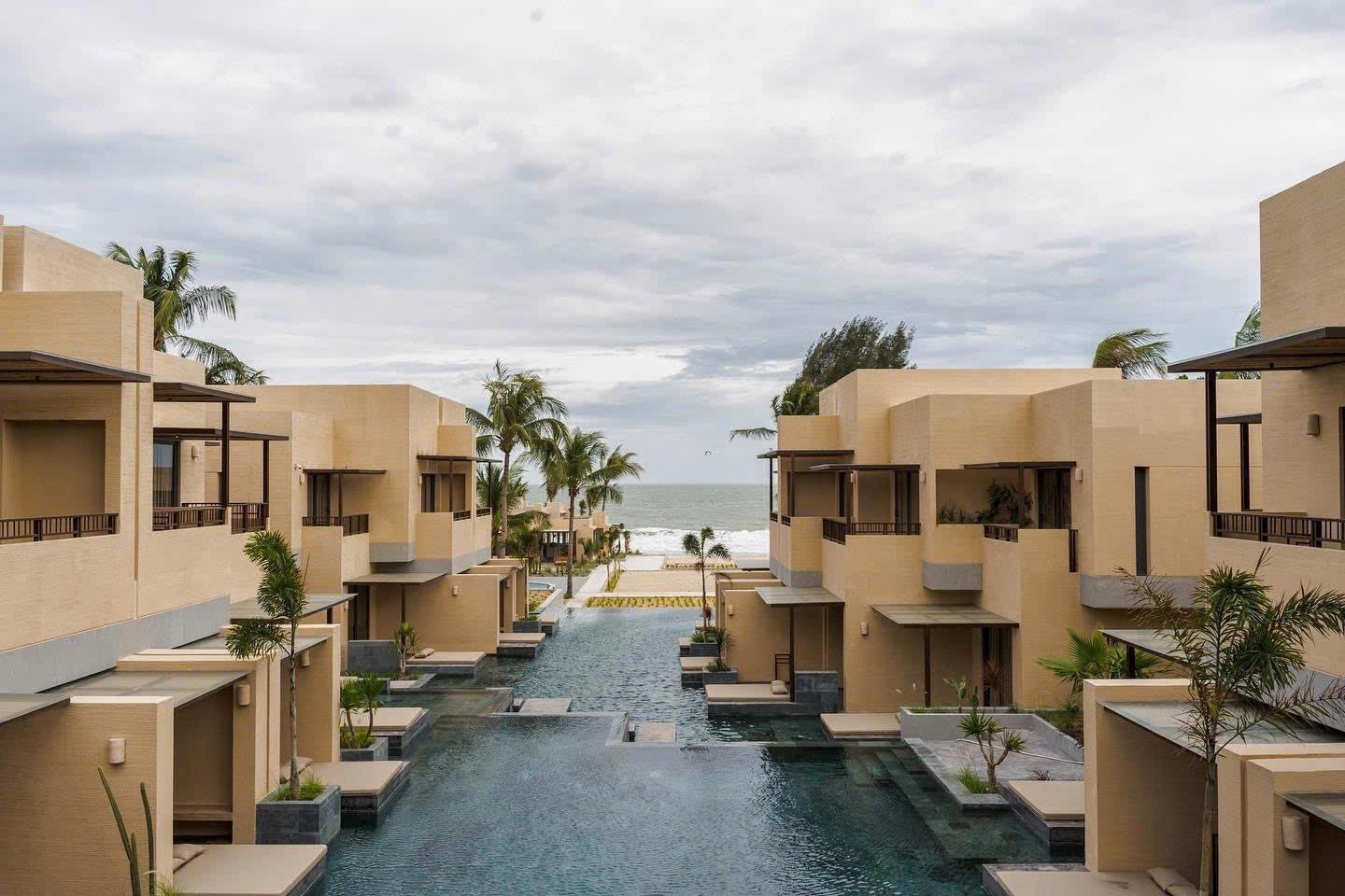 CaraWorld Cam Ranh