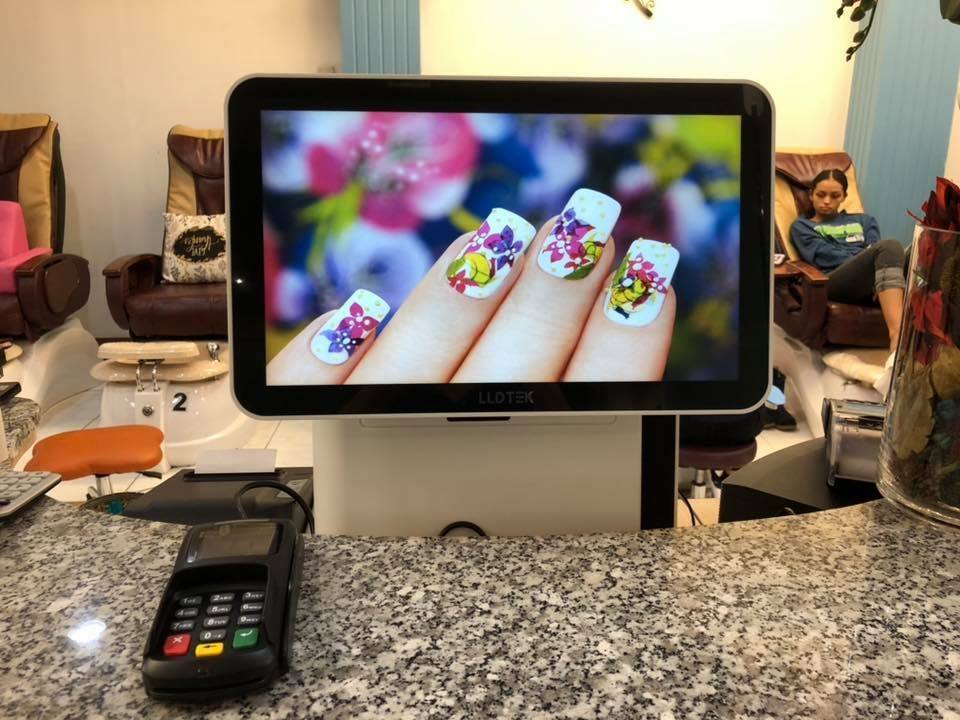 Tìm thợ nails - Bán tiệm nails Group