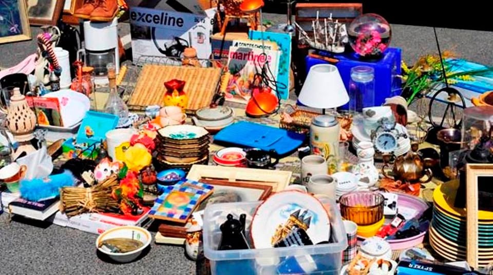 Mua của người chán. Bán cho người thèm.