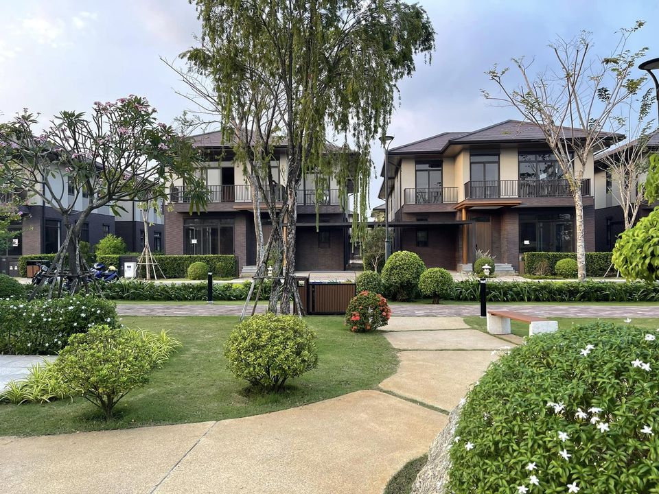 THÀNH PHỐ BÊN SÔNG - WATERPOINT