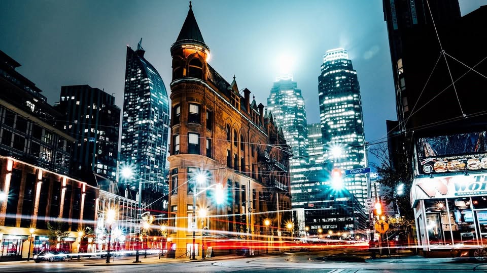 Trải nghiệm Canada - Stories in Canada