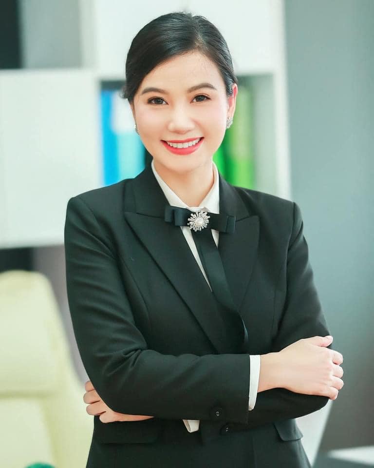 Ms Luong Giang