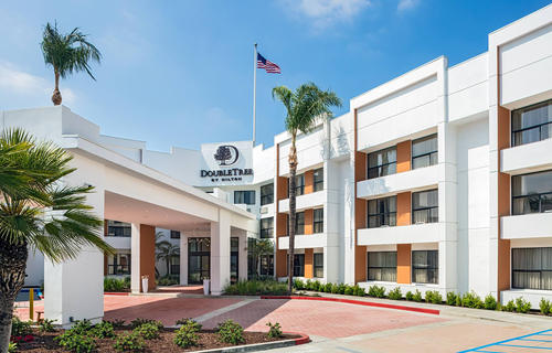 DoubleTree by Hilton Pomona