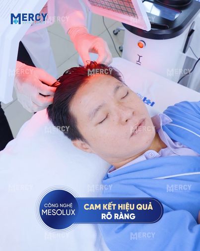 Thạc Sỹ Bác Sĩ Vũ Phương Anh - Chuyên Khoa Nang Tóc