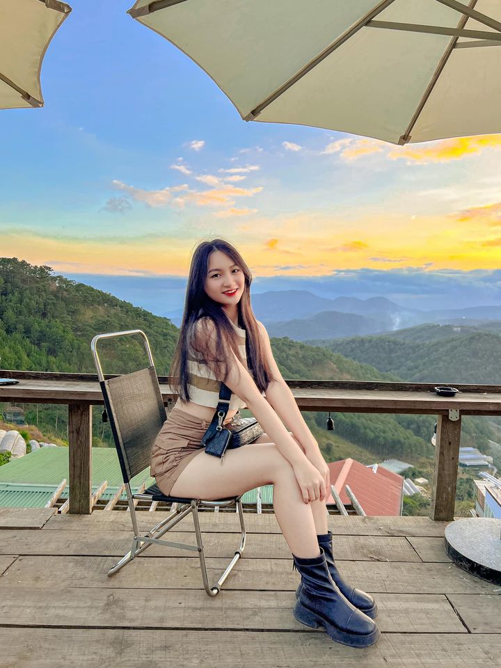 Tiệm cà phê và Homestay Lưng Đồi Mây