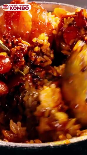 Cơm Niêu Singapore KOMBO - Parc Mall Quận 8