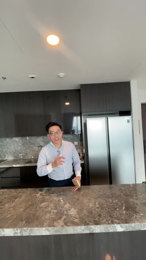 Selling Sunset - Đẳng Cấp Nhà Đẹp