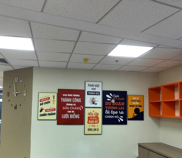 Xưởng Tranh Văn Gốc