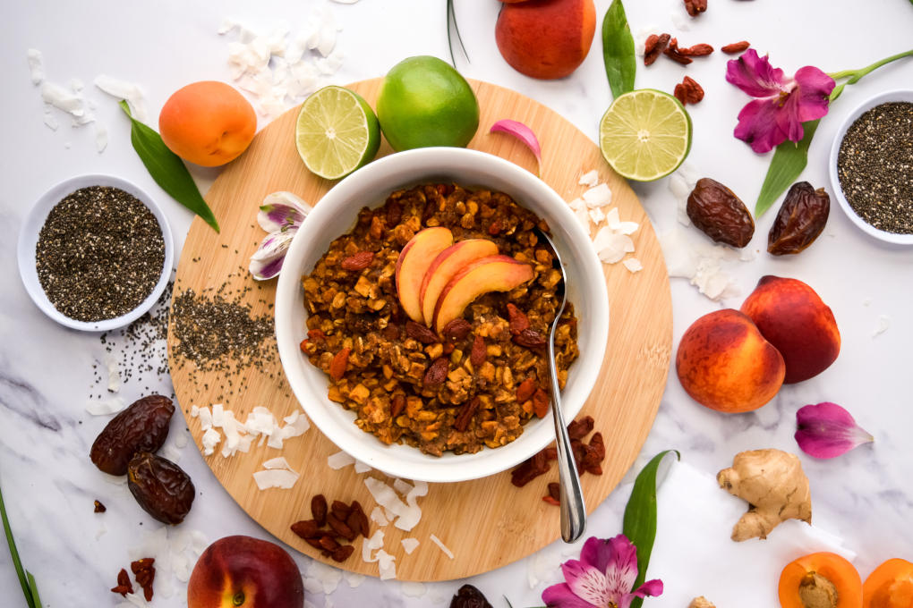 LeafSide Goji Peach Paradise Sweet Bowl