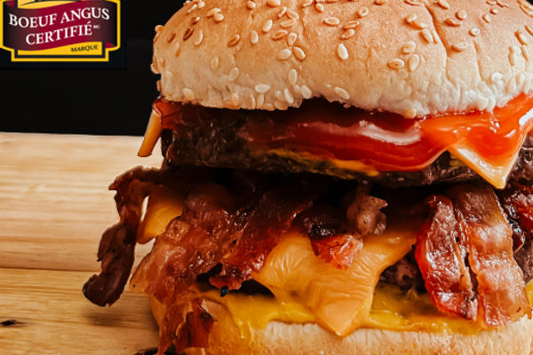 Cheeseburger double bacon Certified Angus Beef®