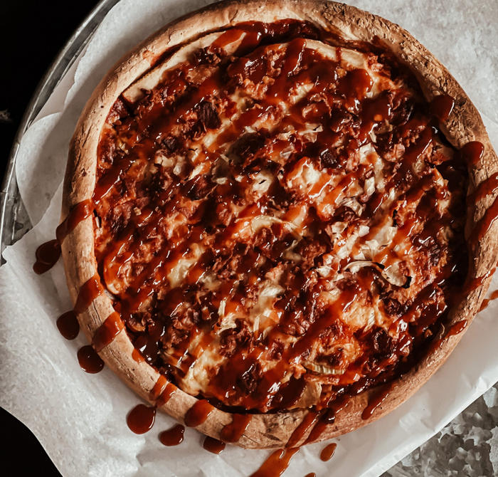 Pizza au poulet BBQ - Frite incluse🍟