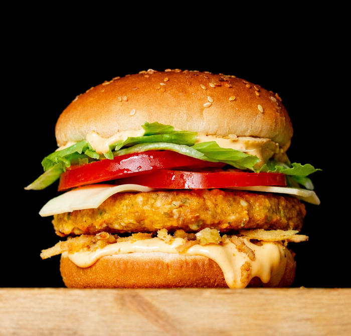 2 POUR 1 BURGER JALAPENOS CHEDDAR