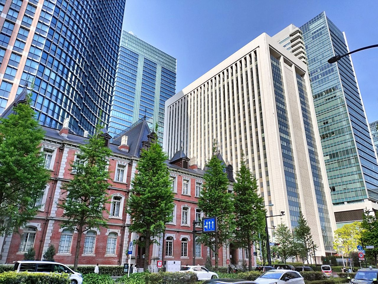 三菱UFJ、OpenAIと生成AIを活用した業務改革:国内大手金融機関初の試みのサムネイル画像