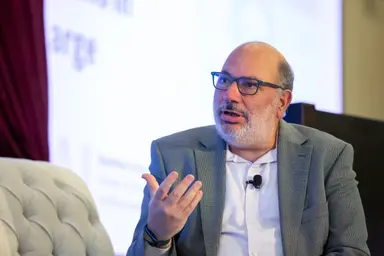 AGIは来ない、バブルは続かない──スタンフォード大 HAI研究所が示す