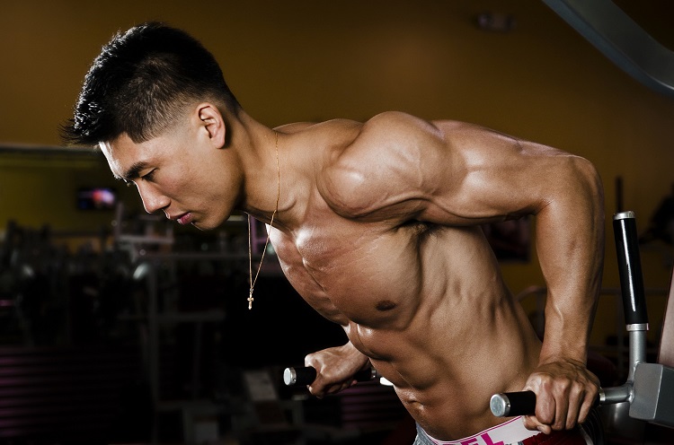 Nhìn ngắm cơ thể