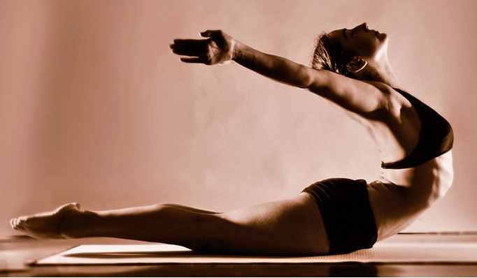 11 Benefits of Bikram Yoga That Will Have You Running For Your