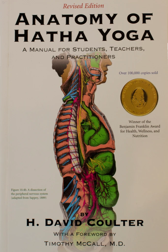 Анатомия йоги коултер. Анатомия хатха-йоги. Анатомия хатха-йоги Дэвид. Книга хатха йога.