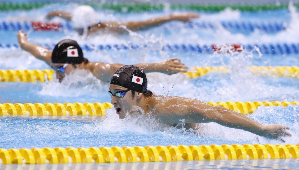 Bơi lội là bài tập cho người bệnh tiểu đường