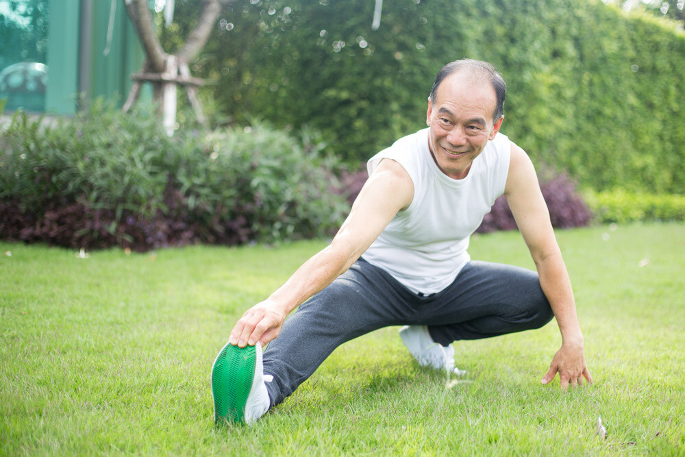 Tại sao yoga được coi là phương pháp chữa bệnh hiệu quả cho người lớn tuổi?
