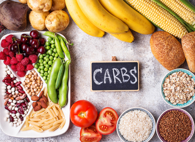 Carbohydrate là một trong ba dưỡng chất chính tạo ra năng lượng, những dưỡng chất còn lại là gì?
