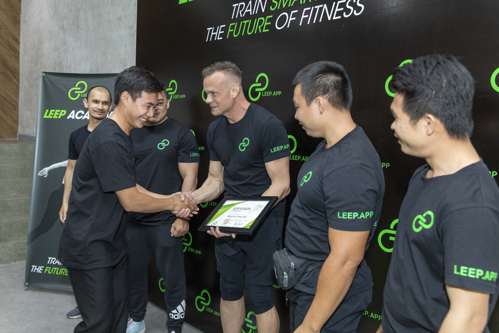 LEEP ACADEMY KHÓA 8_011