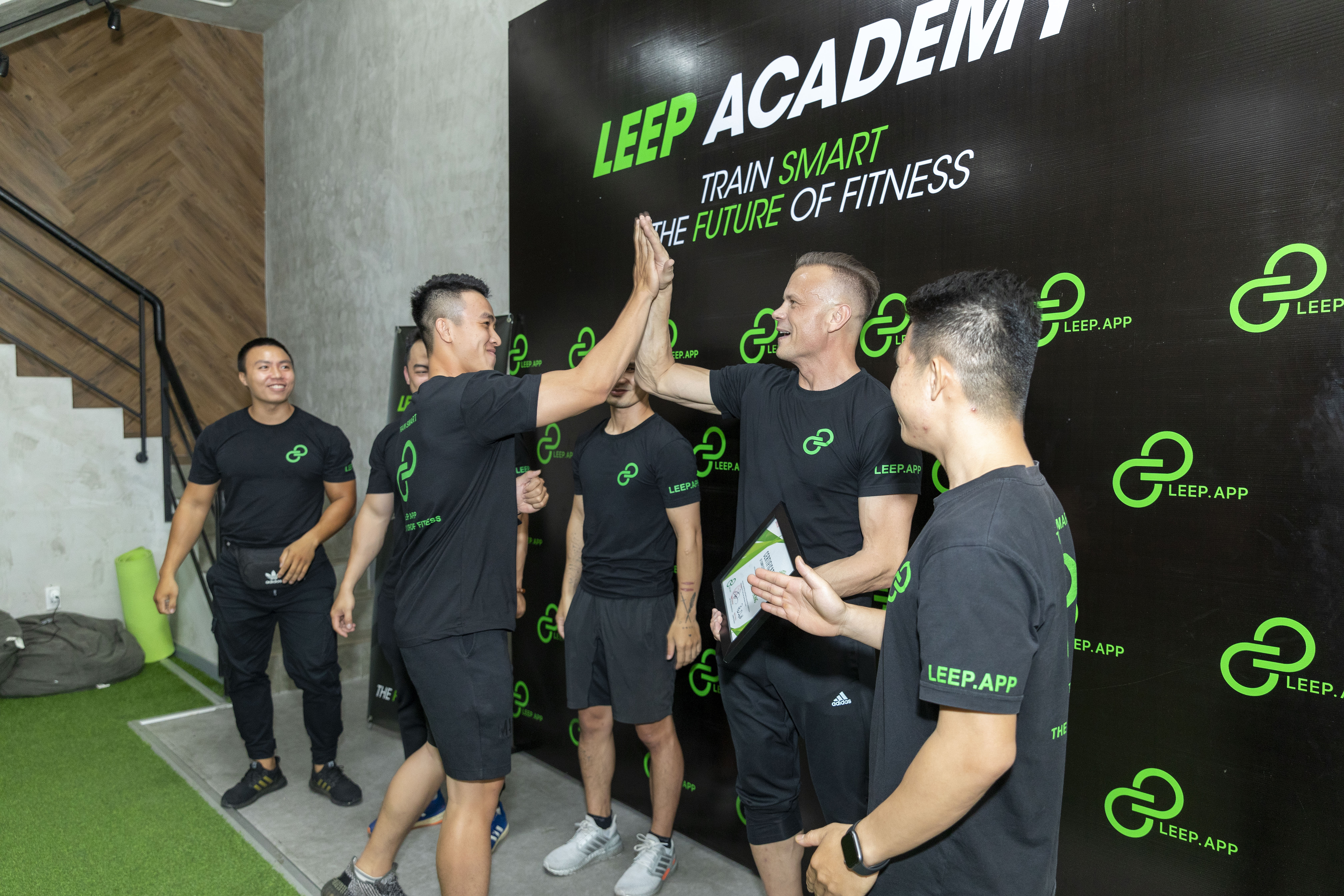 LEEP Academy khoá 9