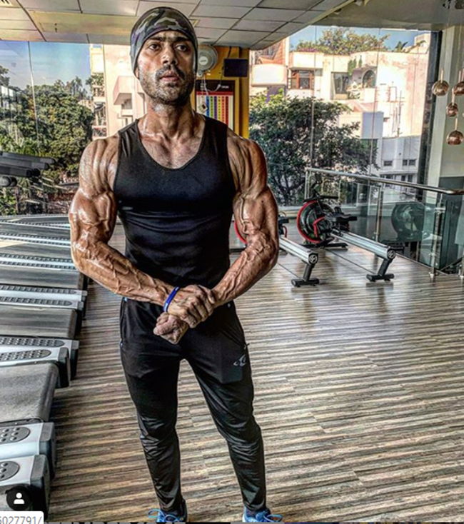Saurabh Singh (Ấn Độ) là vận động viên IFBB Pro League