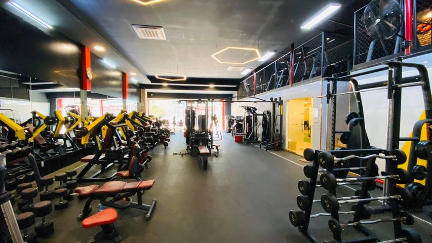 Không gian phòng tập hiện đại, sang trọng và tiện nghi