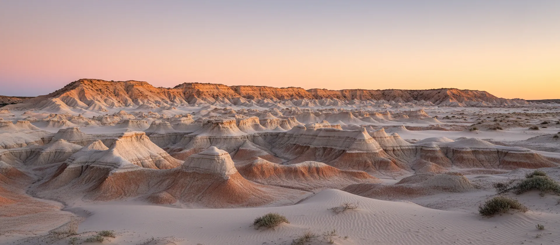 Mungo National Park, Willandra Lakes (far south-west NSW)