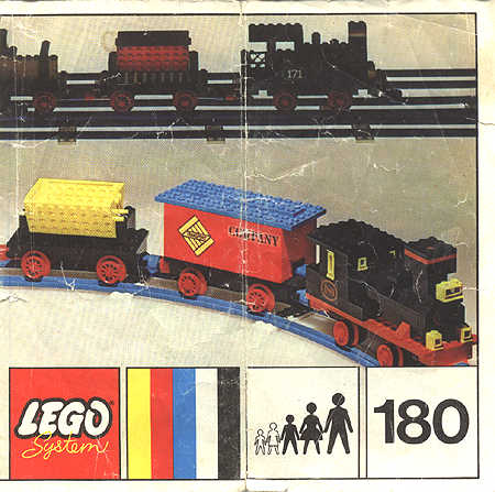 Train with 5 Wagons and Circle of Track image 2