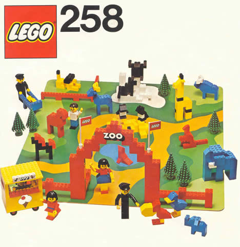 Zoo with Baseboard