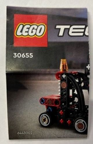 Forklift with Pallet image 3