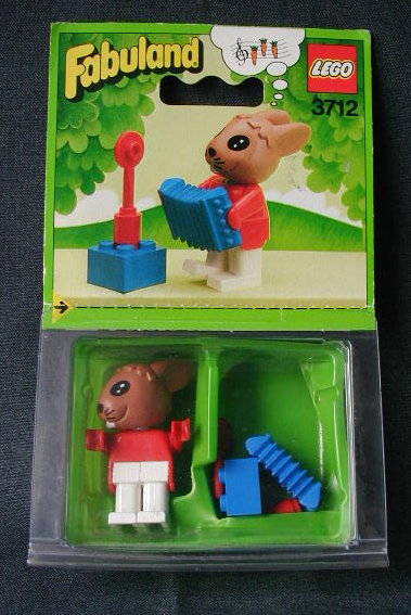 Robby Rabbit and Accordion