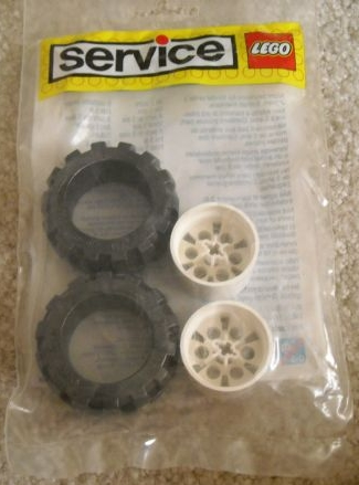 White Hubs & Tires / 49.6 mm Tyres & Hubs