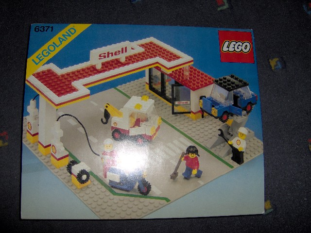 Shell Service Station