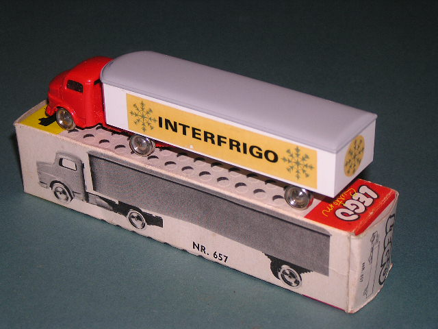 1:87 Mercedes Delivery Van
