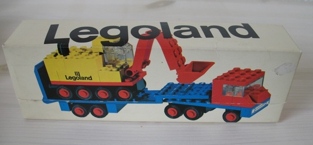 Low-Loader with 4 Wheel Excavator image 2