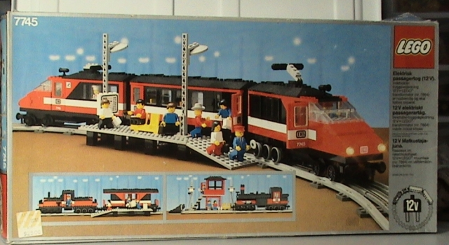 High-Speed City Express Passenger Train image 2