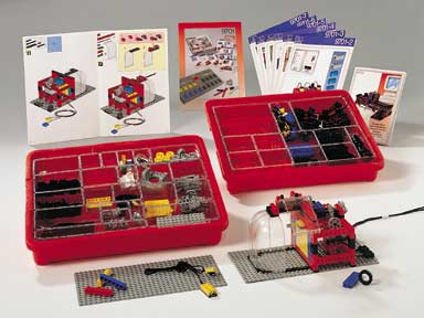 Control Lab Building Set image 3