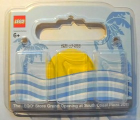 LEGO Store Grand Opening Exclusive Set, South Coast Plaza, Costa Mesa, CA image 2