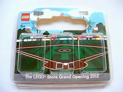 LEGO Store Grand Opening Exclusive Set, Oak Park Mall, Overland Park, KS