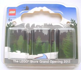 LEGO Store Grand Opening Exclusive Set, Oakridge Centre, Vancouver, BC, Canada image 2