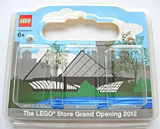 LEGO Store Grand Opening Exclusive Set, Mayfair, Wauwatosa, WI image 2