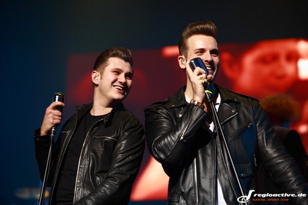 Fotos: Rock'n'Roll mit The Baseballs bei der Aida Night of the Proms in Köln