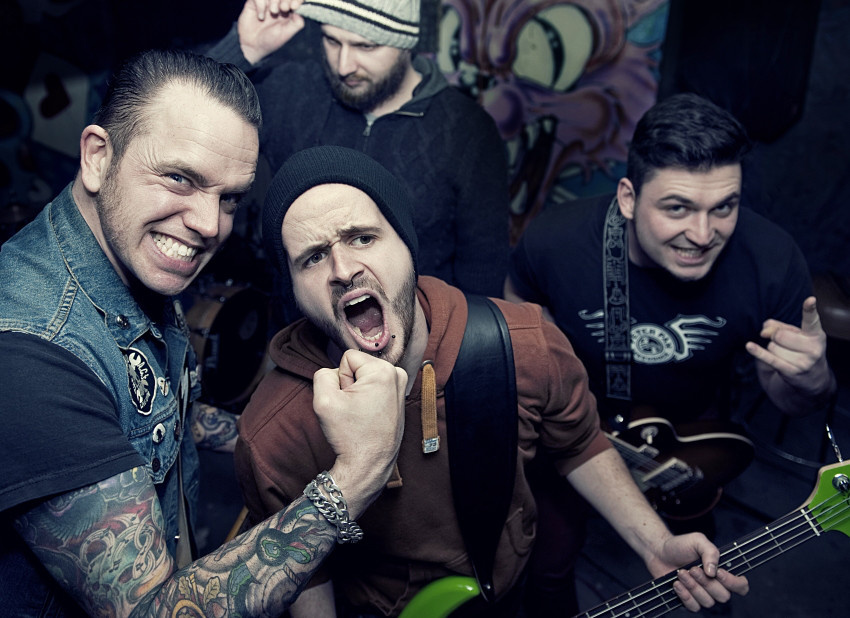 Backstage PRO präsentiert Arsen und RoadRage im Soundcheck-Magazin